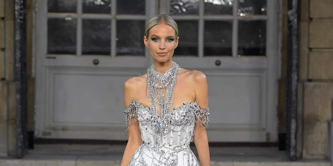 "Les années folles" | Η Celia Kritharioti παρουσίασε τη νέα συλλογή της στο Παρίσι