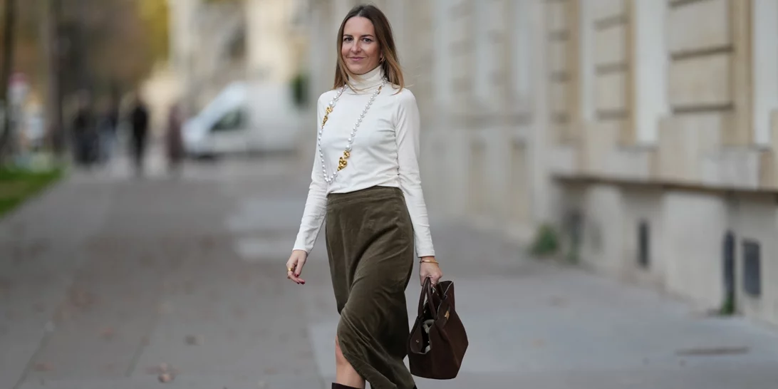 Η βελούδινη φούστα με δαντέλα από τη Marks and Spencer που θα φορέσεις σίγουρα τα Χριστούγεννα