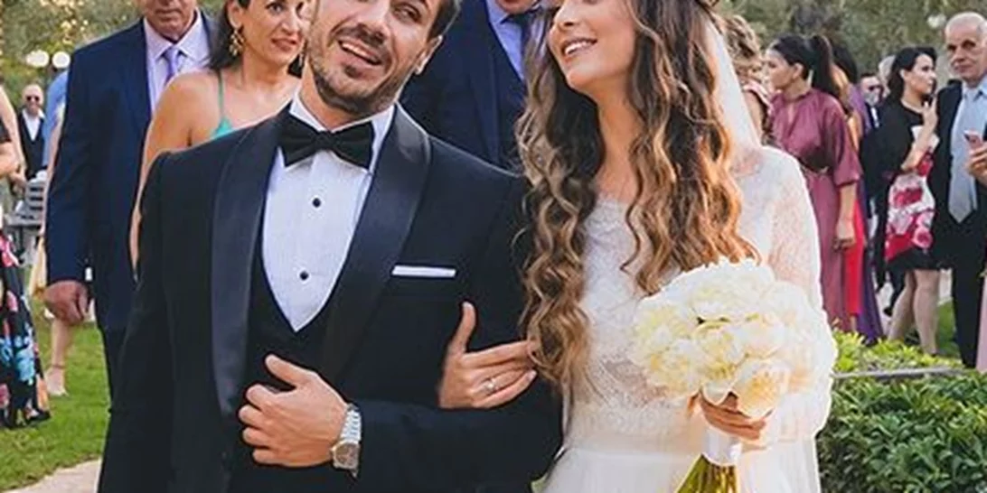 Άκης Πετρετζίκης | Το σχόλιο του Λεωνίδα Κουτσόπουλου στις φωτογραφίες του γάμου του