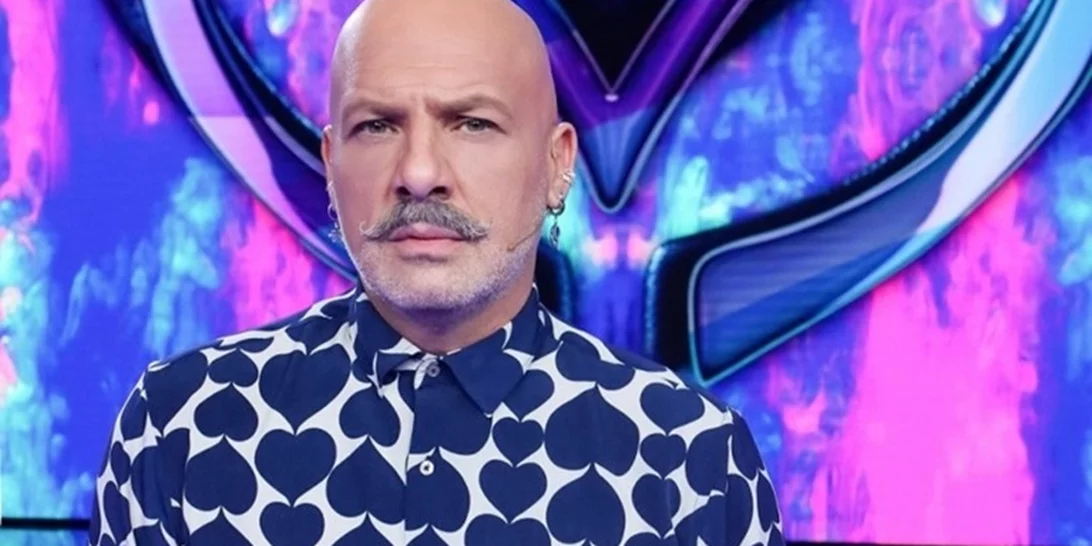 Και επίσημα στον Alpha ο Νίκος Μουτσινάς!