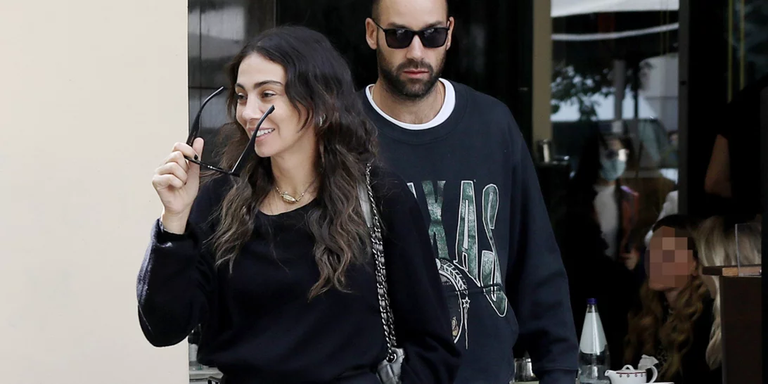 Η Ολυμπία Χοψονίδου παρέδωσε μαθήματα στιλ | Υιοθέτησε το κομψό καθημερινό total black look της