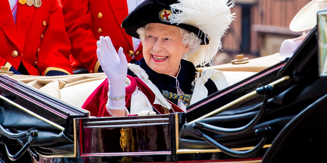 Βασίλισσα Ελισάβετ | Δεν έγινε καμιά αναφορά στον θάνατό της στα βραβεία Emmy και το Twitter δεν το άφησε ασχολίαστο