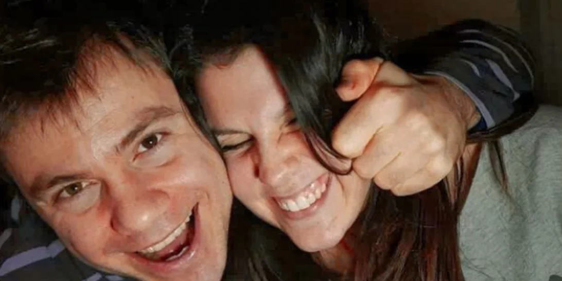 Ηλέκτρα Αστέρη | Ο Ευτύχης Μπλέτσας τη φωτογραφίζει με φουσκωμένη κοιλίτσα