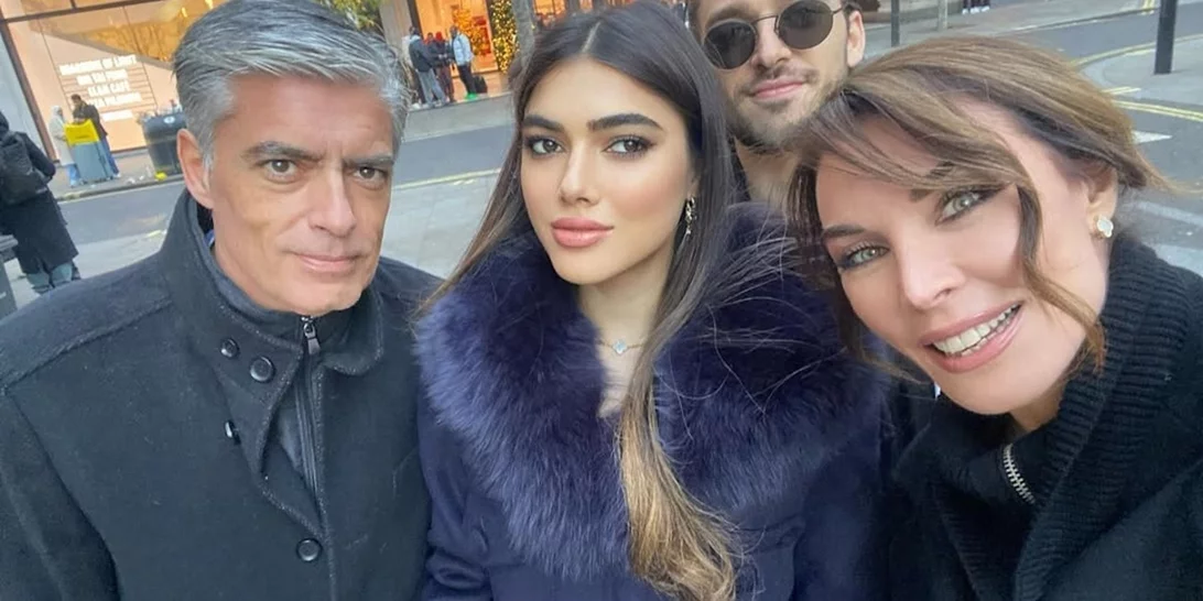 Στη βάφτιση της Λυδίας Ευαγγελάτου | Η πανέμορφη μικρούλα στην αγκαλιά της μητέρας της, Τατιάνας Στεφανίδου