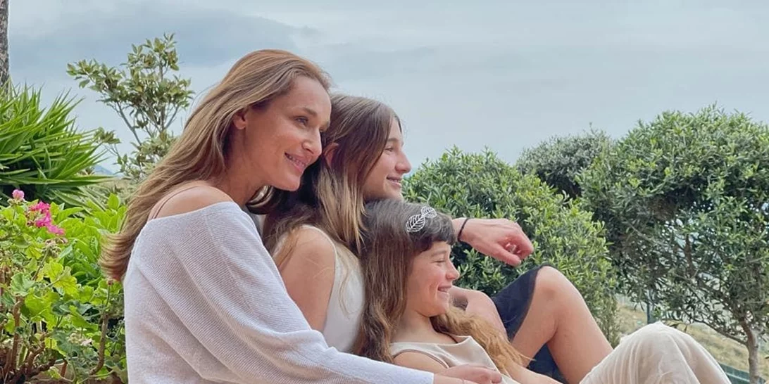 Η Αναστασία και η Αριάδνη Ρουβά είναι διαφορετικές τόσο σε εμφάνιση όσο και σε χαρακτήρα | Αυτές είναι οι πανέμορφες κόρες της Κάτιας Ζυγούλη και του Σάκη Ρουβά