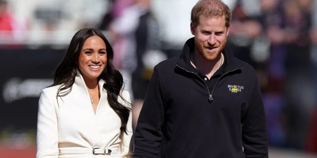 Πρίγκιπας Harry – Meghan Markle | Έφτασαν στο Λονδίνο με τα παιδιά τους για το Πλατινένιο Ιωβηλαίο της βασίλισσας Ελισάβετ