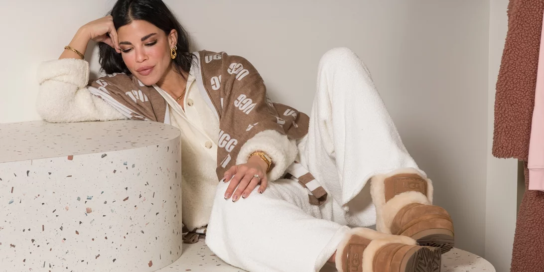 Η Δάφνη Καραβοκύρη φορά τα αγαπημένα της outfits από την UGG και αποκαλύπτει το styling tip που ακολουθεί πιστά