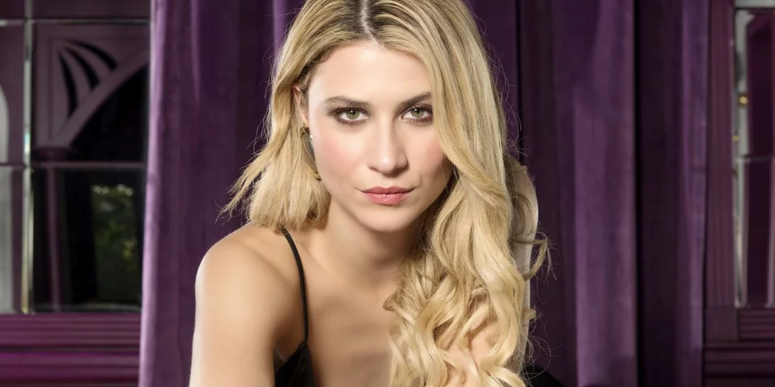 Picture Perfect | 3 festive makeup looks για να ξεχωρίζεις από το πρωί μέχρι το βράδυ φέτος τις γιορτές