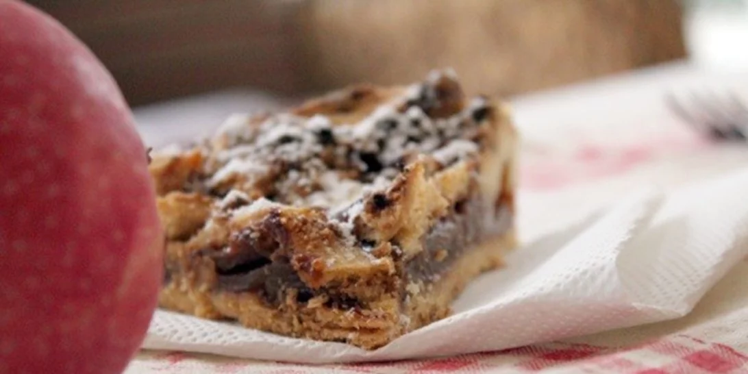 Μηλόπιτα σκεπαστή με τραγανές λωρίδες ζύμης