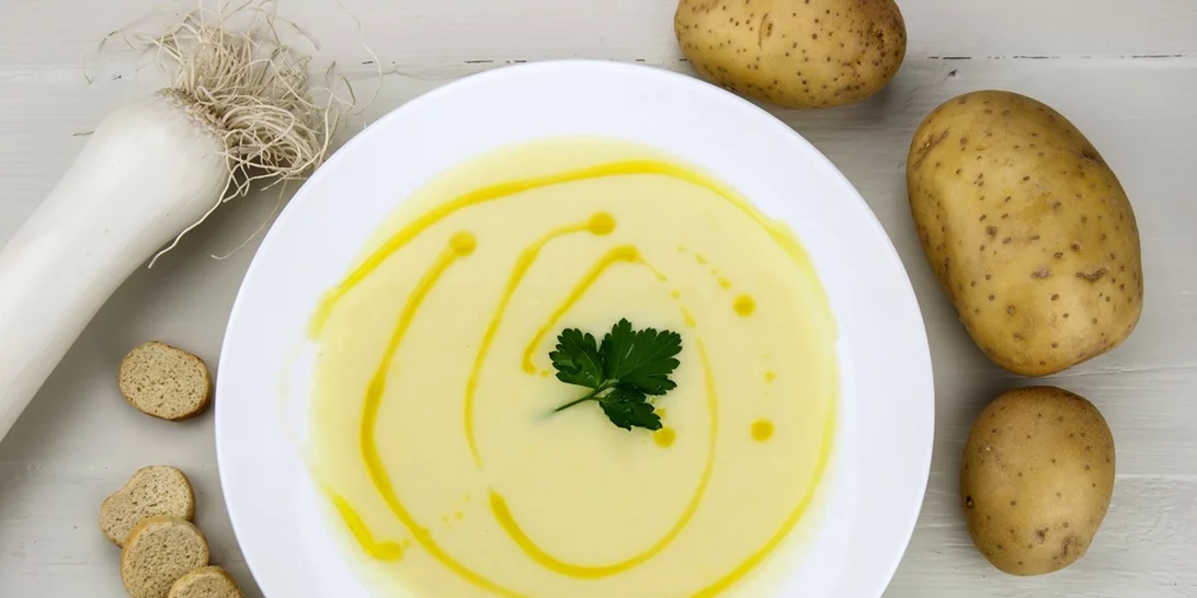 Συνταγή για πατατόσουπα βελουτέ με γιαούρτι