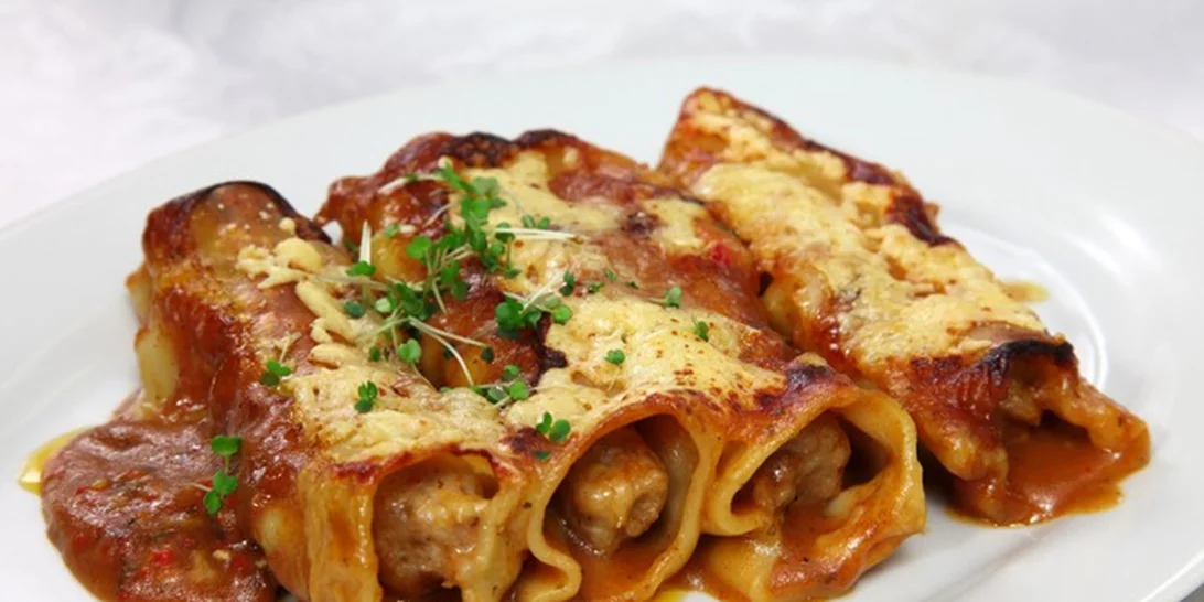 Συνταγή για κανελόνια με λουκάνικα και πράσα