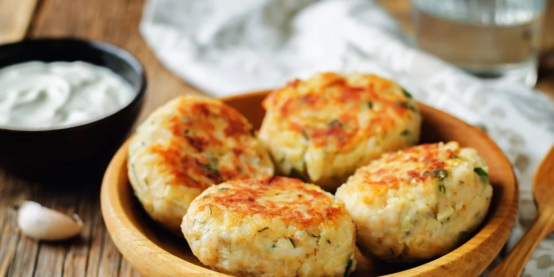 Αφράτα μπιφτέκια κοτόπουλου με βρώμη για άπαχη πρωτεΐνη | Σούπερ γευστικά, τόσο εύκολα