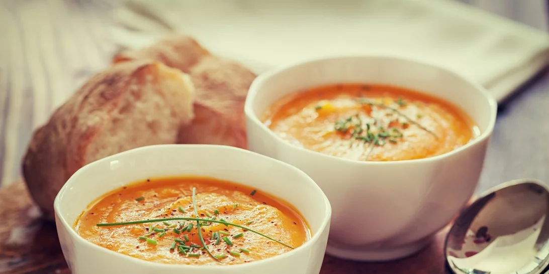 Βελουτέ σούπα λαχανικών για ένα ελαφρύ αλλά εξαιρετικά θρεπτικό βραδινό