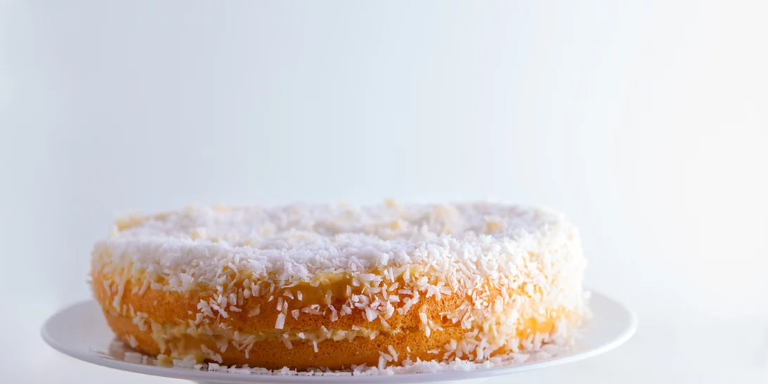 Εύκολη πουτίγκα καρύδας | Ένας τέλειος τρόπος να απολαύσεις το εξωτικό φρούτο