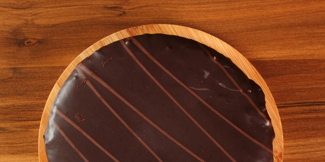 Συνταγή για γιγάντιο κωκ | Ένα υπέροχο γλυκό σαν τούρτα για το ψυγείο