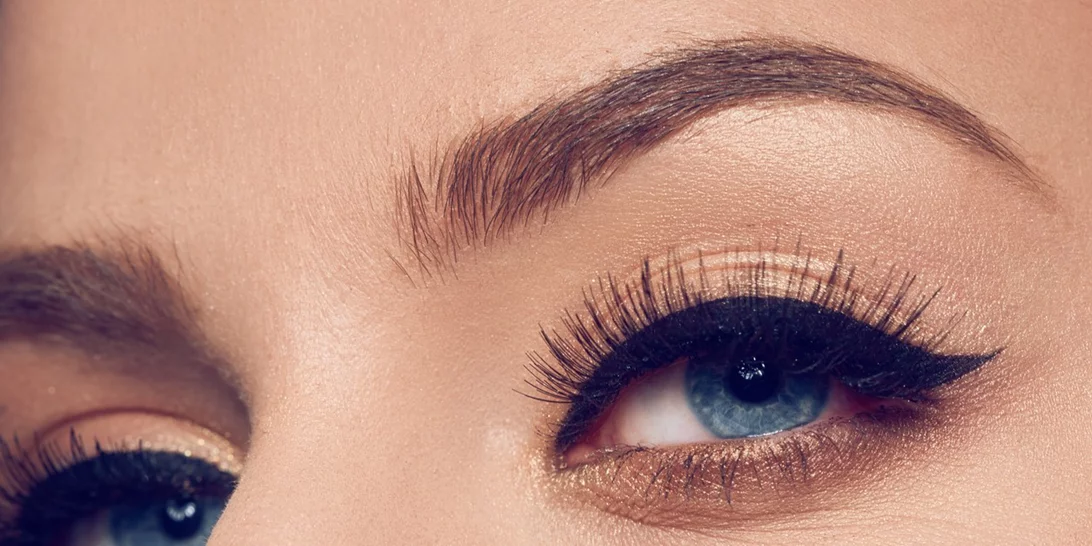 Πλήρης οδηγός τοποθέτησης ψεύτικων βλεφαρίδων και «χρυσά» μυστικά