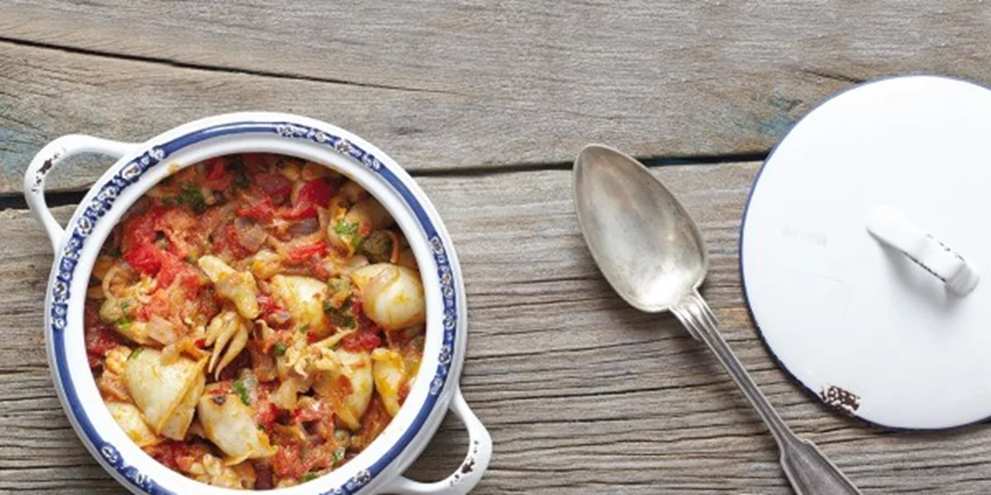 Σουπιές Γιαχνί με κάππαρη και ούζο | Το ιδανικό κυρίως γεύμα για τα νηστίσιμα τραπέζια