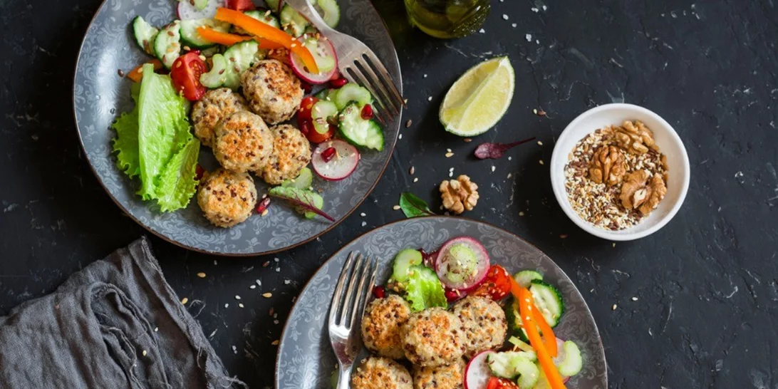 Vegan κεφτεδάκια με φακές και πλιγούρι για φυτική πρωτεΐνη και χωρίς τηγάνισμα