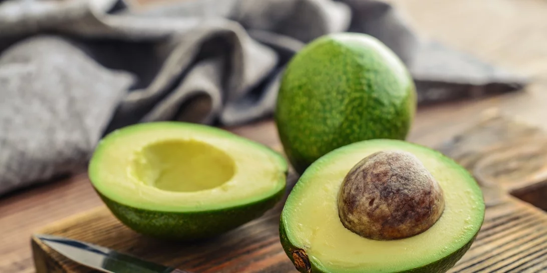 20 τροφές για λαμπερή επιδερμίδα και νεανική όψη