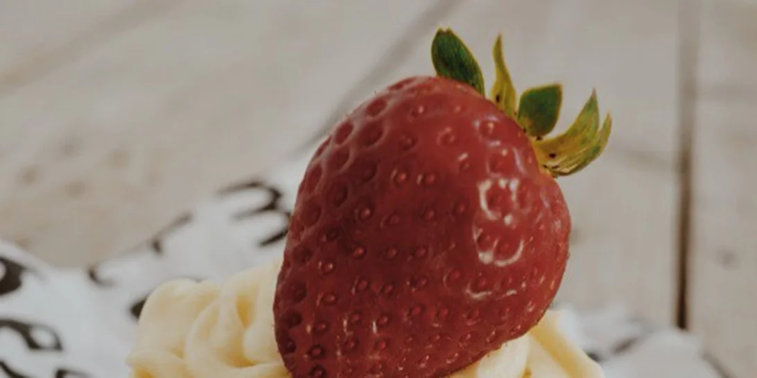 Cupcakes φράουλα για του Αγίου Βαλεντίνου | Πώς θα κλείσεις το δείπνο για δύο