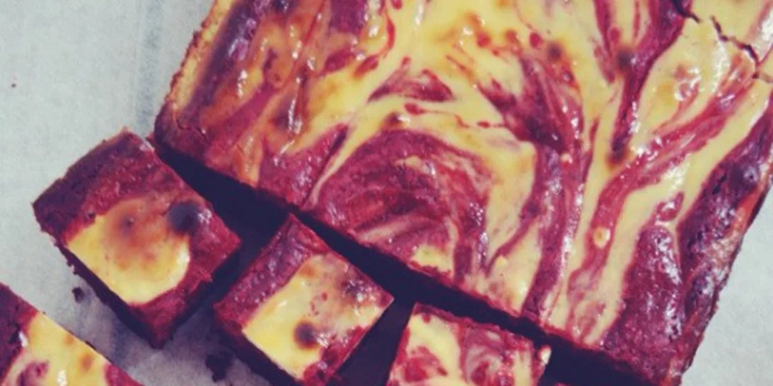 Red velvet cheesecake brownies | Μια απολαυστική και ιδιαίτερη εκδοχή των brownies