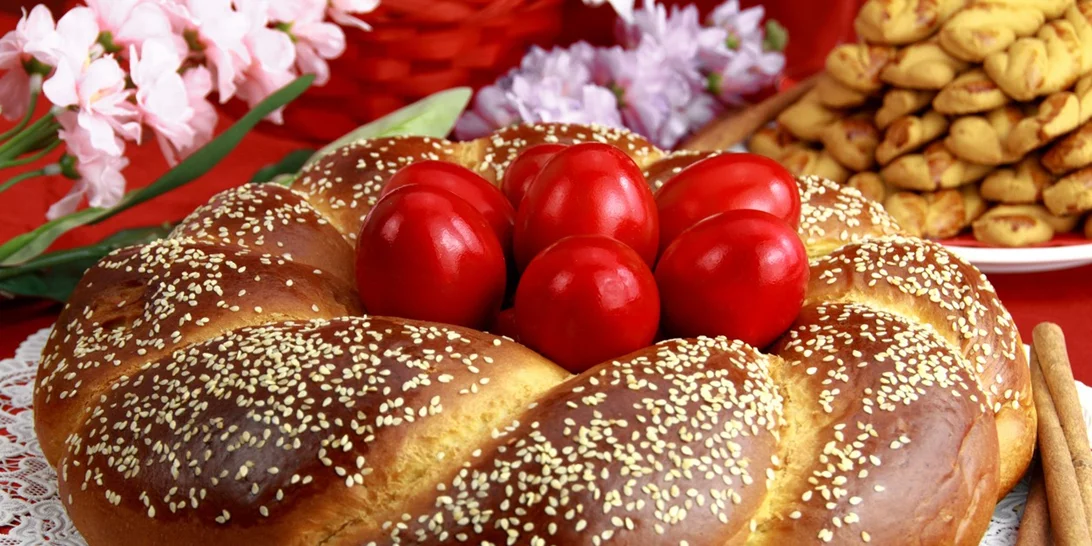 3 ιδιαίτερες συνταγές για το πασχαλινό τραπέζι από όλη την Ελλάδα