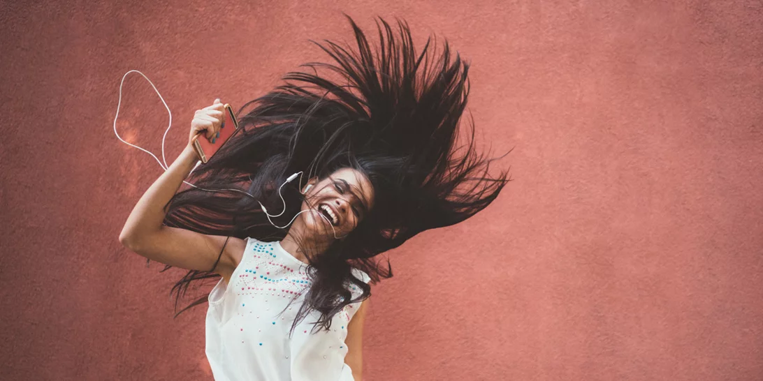 Πώς να γίνω χαρούμενη; 10 τρόποι που θα σε κάνουν να νιώσεις όμορφα