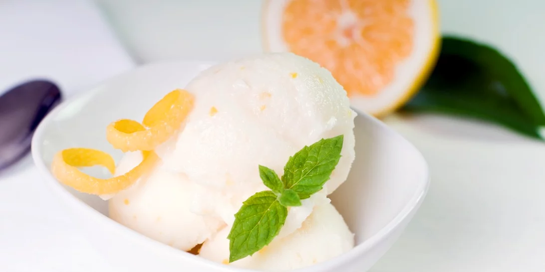 Φτιάξε παγωτό λεμόνι εύκολα και γρήγορα από την Αργυρώ Μπαρμπαρίγου