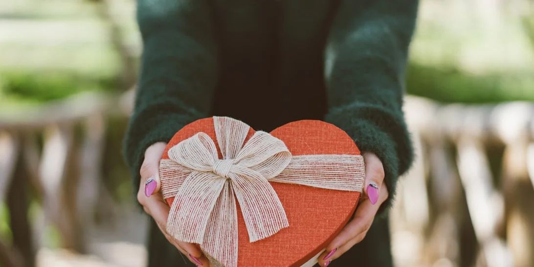 Άγιος Βαλεντίνος 2019 | Τι δώρο να του πάρεις ανάλογα με το ζώδιό του