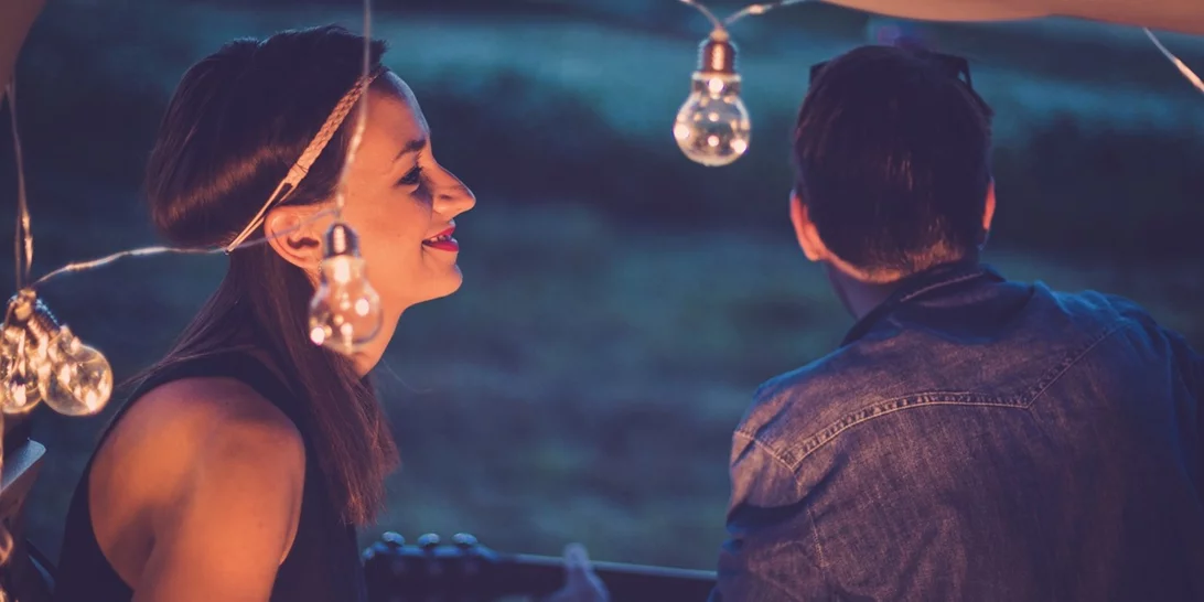 5 λάθη που κάνεις στο φλερτ