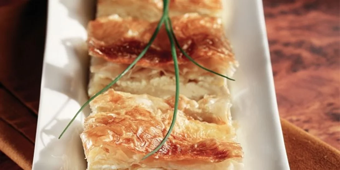 Τυρόπιτα με γιαούρτι από την Αργυρώ Μπαρμπαρίγου