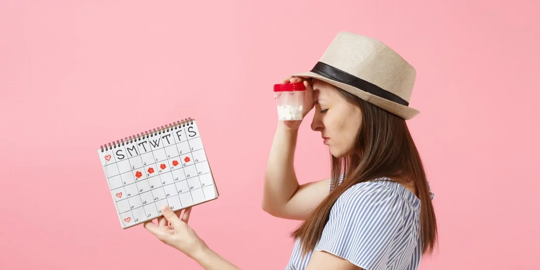 Τι φταίει για τις διαταραχές περιόδου σου; Οι αιτίες που δεν έχεις σταθερό κύκλο