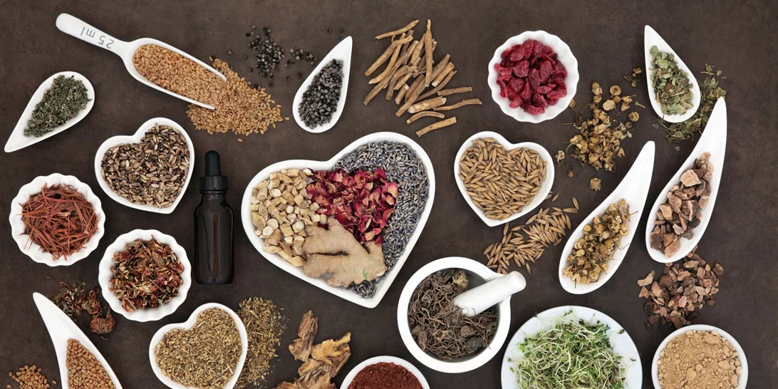 Πώς να αντιμετωπίσεις τα συμπτώματα της εμμηνόπαυσης με τη σωστή διατροφή