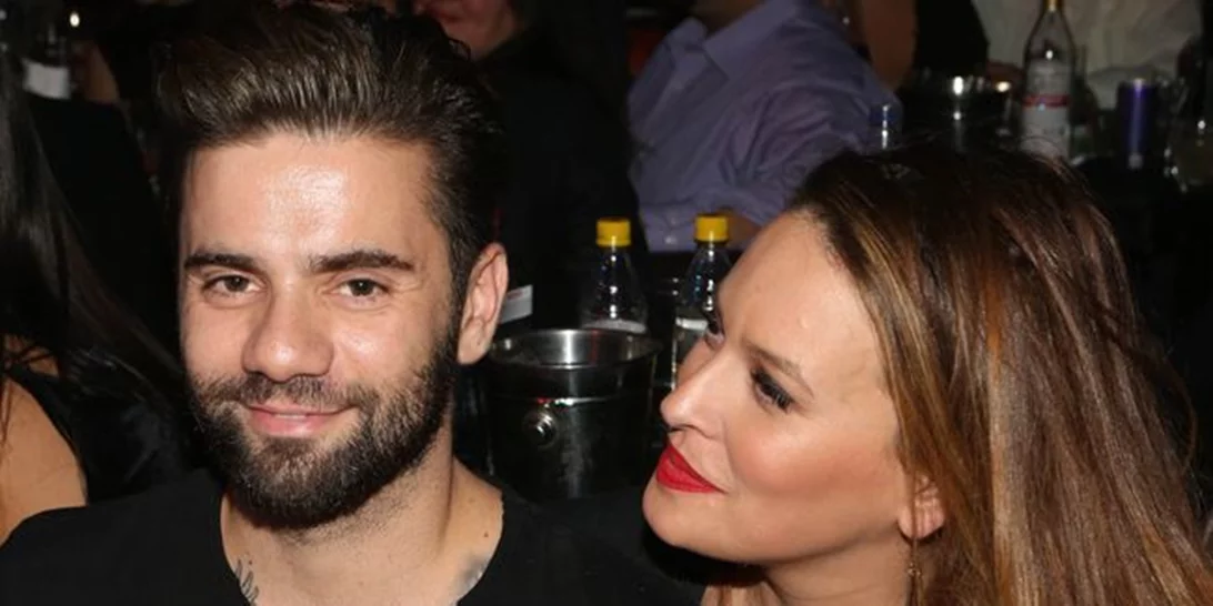 Το χριστουγεννιάτικο δείπνο της Σίσσυς Χρηστίδου και του Θοδωρή Μαραντίνη με τους επώνυμους καλεσμένους