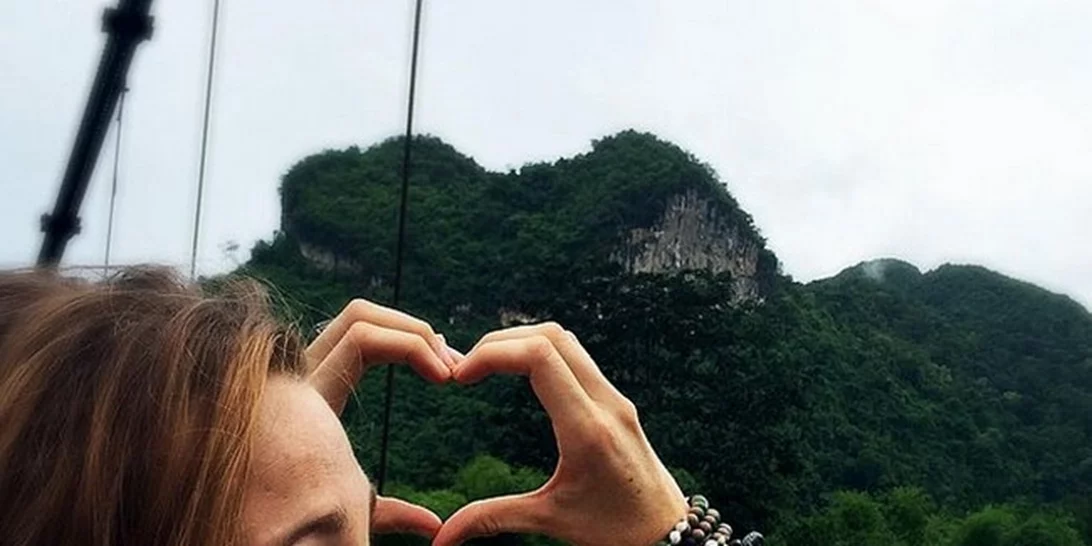 H Βlake Lively μας δίνει μία μικρή γεύση από την τεράστια ντουλάπα της!