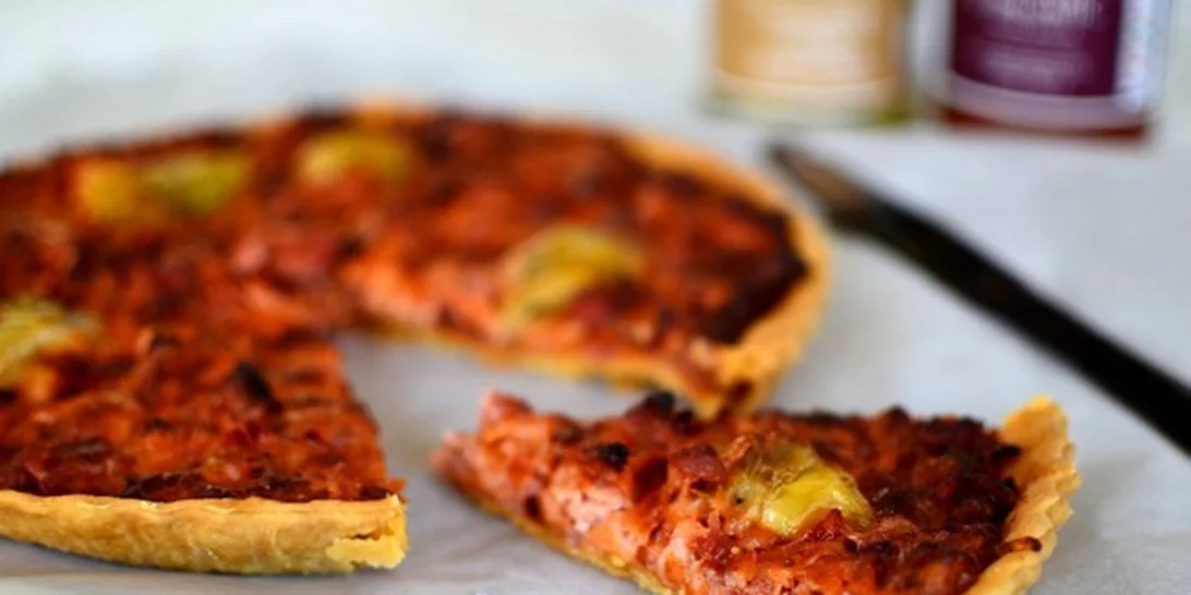 Συνταγή για αλμυρή τάρτα με βρετανικό μπέικον και αγκινάρες