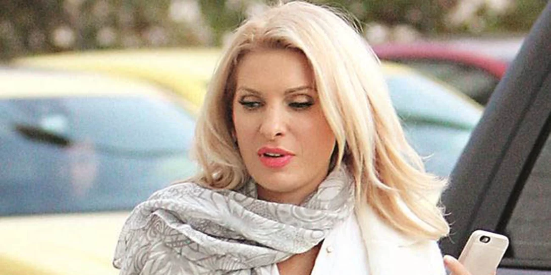 Ελένη Μενεγάκη: Τα χριστουγεννιάτικα σχέδιά της!