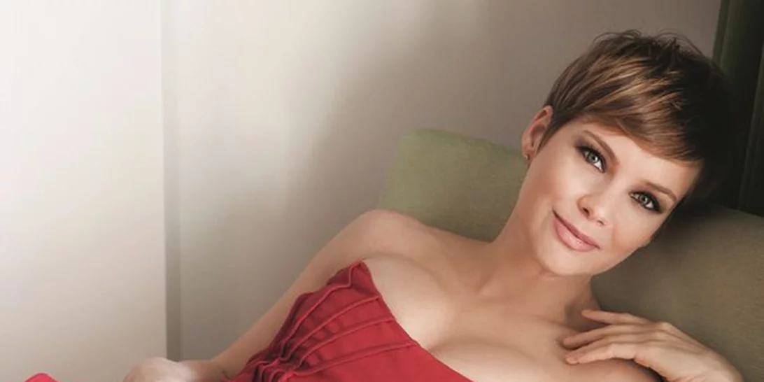 Andrea Osvárt: Η πρωταγωνίστρια της ταινίας «Ένας άλλος κόσμος» μιλάει για τη συνεργασία της με τον Χριστόφορο Παπακαλιάτη