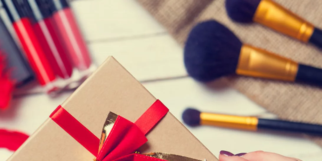 Xmas Gift Guide: Τα καλύτερα beauty δώρα για σένα και τις φίλες σου!