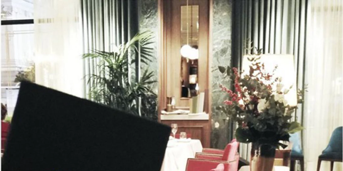 Το Zonar's ανοίγει τις πόρτες του και γίνεται αμέσως viral