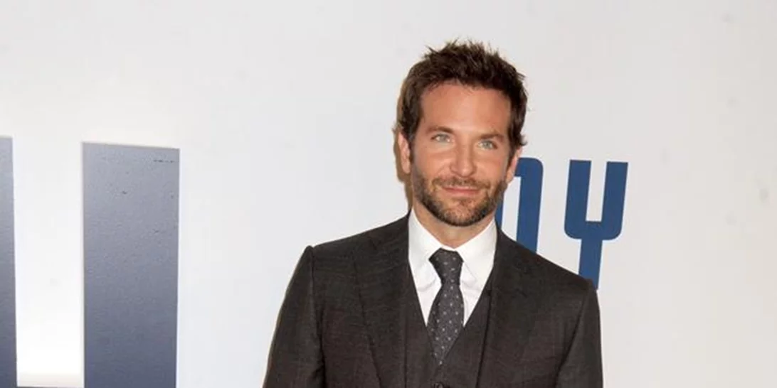 Bradley Cooper | Η εμφάνιση έκπληξη στο show της Lady Gaga