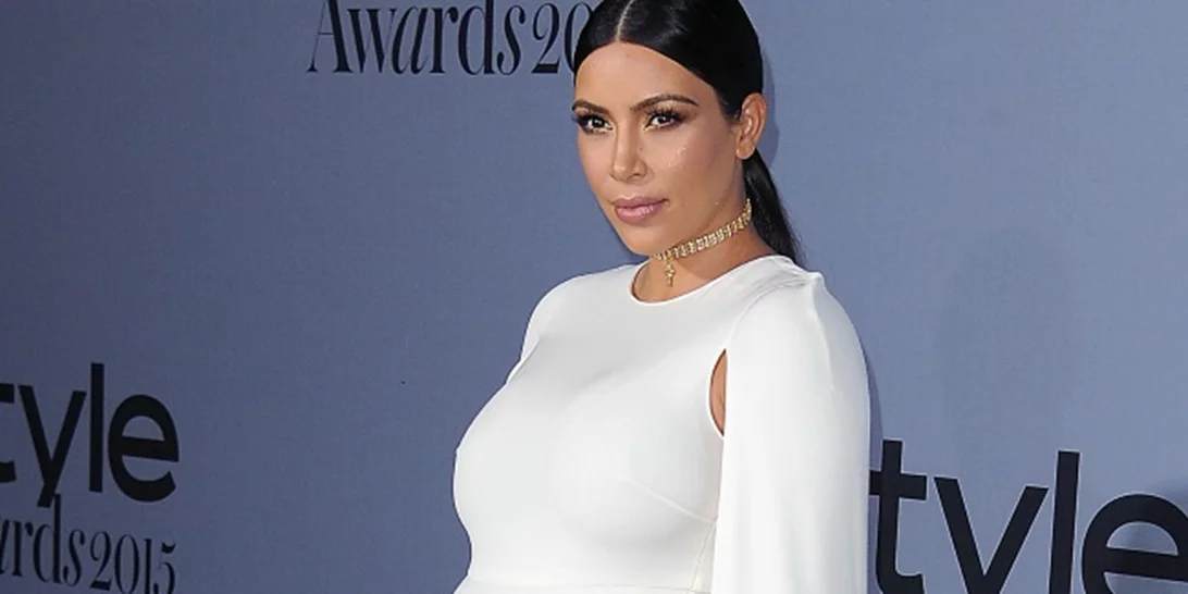 Kim Kardashian: 25 στιγμιότυπα που φοβηθήκαμε ότι η κοιλιά της θα εκραγεί