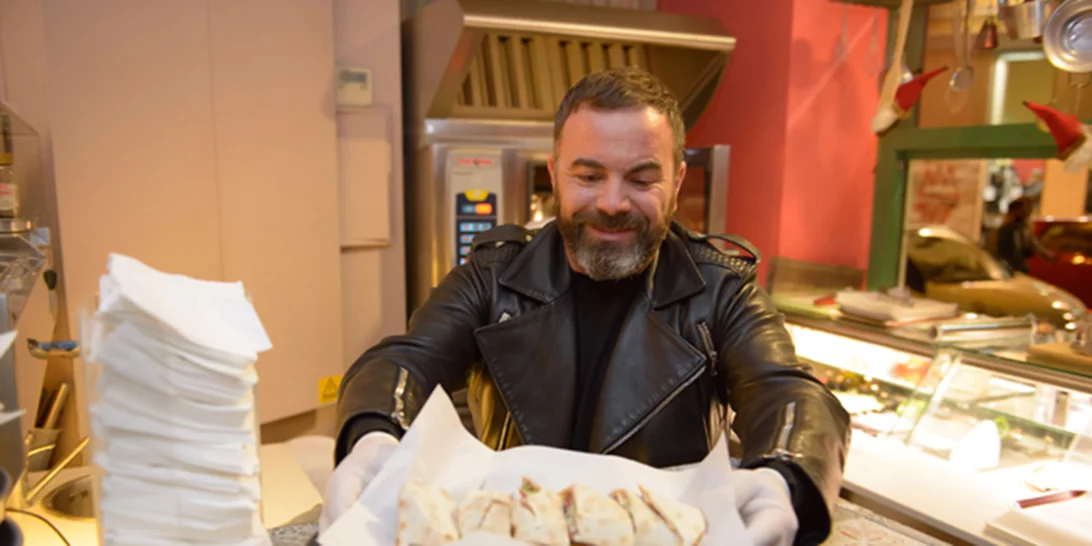 Βασίλης Καλλίδης | Έστειλε μήνυμα σε πασίγνωστο ηθοποιό και εκείνος του απάντησε (pic)