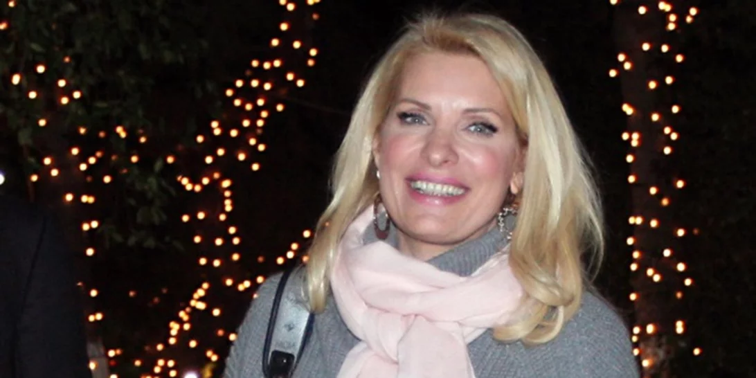 Ελένη Μενεγάκη: Η χαλαρή έξοδος με φίλους, πριν αναχωρήσει για Μαλδίβες