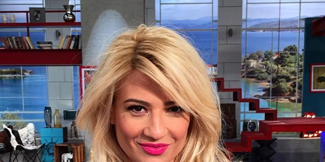 Φαίη Σκορδά: Μας αποκάλυψε τι κάνει κάθε βράδυ και κάθε πρωί στο πρόσωπό της!