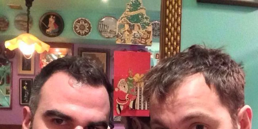 Αύγουστος Κορτώ: Το μήνυμα για τον πατέρα του μετά το σύμφωνο συμβίωσης που υπέγραψε