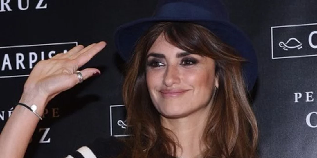 Penelope Cruz: Ξυρίζει το κεφάλι της σε φωτογραφίες - σοκ!