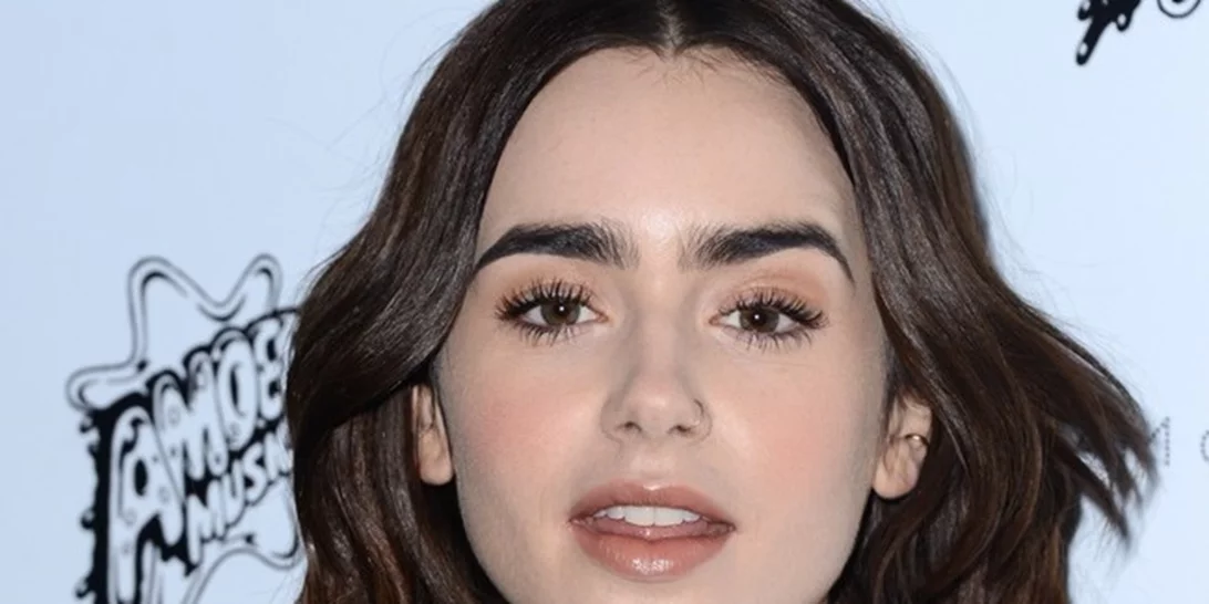 Lily Collins: Μιλά πρώτη φορά για την περιπέτεια με τα κιλά της