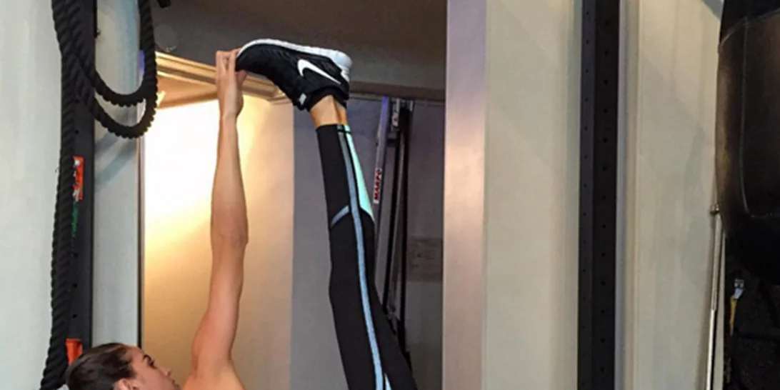 Μόνο αν είσαι prο στο TRX μπορείς να κάνεις αυτές τις ασκήσεις που προτείνει η Izabel Goulart!