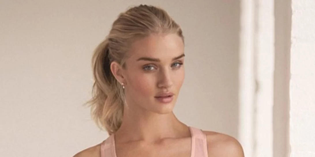 Kαι η Rosie Huntington - Whiteley βαριέται το γυμναστήριο μετά τις γιορτές!